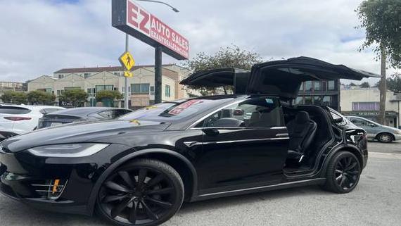 TESLA MODEL X 2017 5YJXCBE23HF047645 image